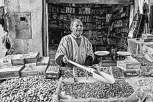 Amandes cacahuètes et dattes à Ouarzazate